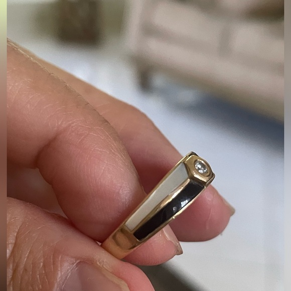 14k Diamond Inlay Ring - Picture 5 of 10